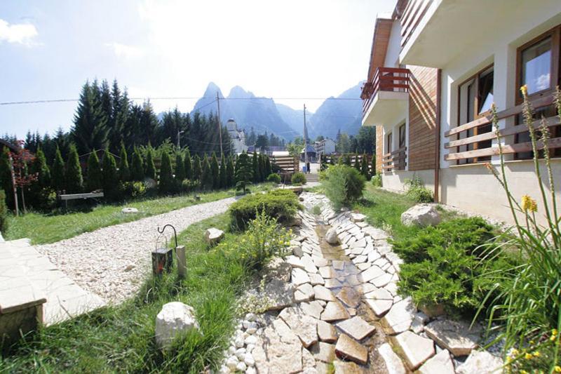 Villa Ermitage Буштени Экстерьер фото